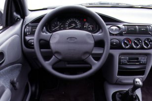 Ford Escort 1995 - 2000