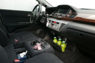 Honda FR-V 2004 - 2007