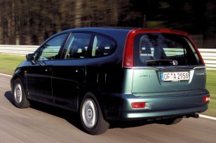 Honda Stream 2001 - 2005