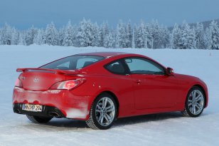 Hyundai Genesis 2010 - 2013