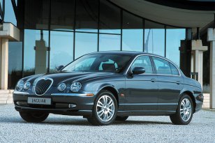 Jaguar S-Type 