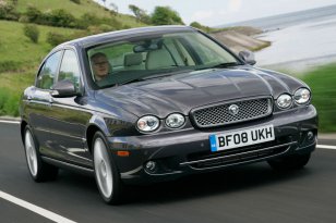 Jaguar X-Type 