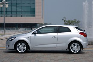 Kia Ceed 2010 - 2011