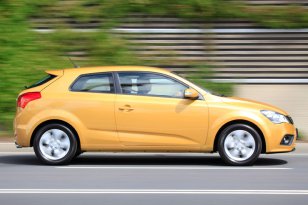 Kia Ceed 2011 - 2012