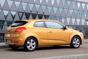 Kia Ceed 2011 - 2012