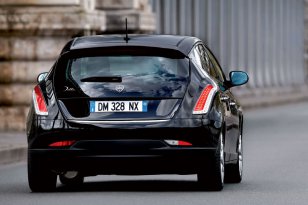 Lancia Delta 2008 - 2011