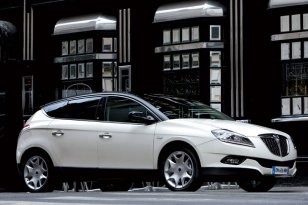 Lancia Delta 2008 - 2011