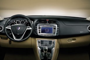 Lancia Delta 2008 - 2011