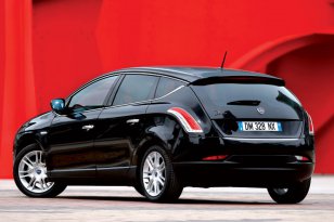 Lancia Delta 2008 - 2011