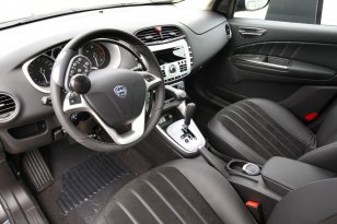 Lancia Delta 2008 - 2011