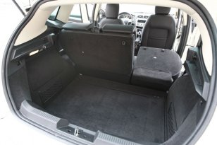 Lancia Delta 2008 - 2011