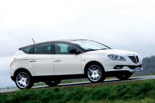 Lancia Delta 2008 - 2011