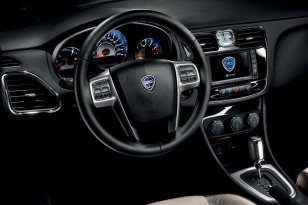 Lancia Flavia 2012 - 2015