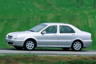 Lancia Lybra 2001 - 2005