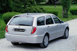Lancia Lybra 2001 - 2005