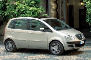 Lancia Musa 2004 - 2008