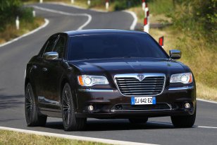 Lancia Thema 2011 - 2014