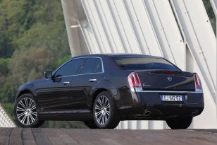 Lancia Thema 2011 - 2014