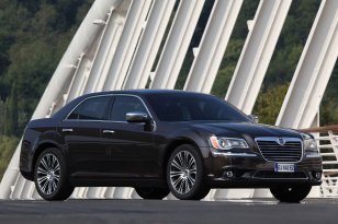 Lancia Thema 2011 - 2014