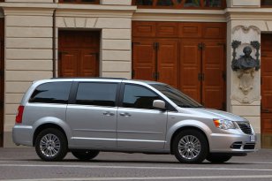 Lancia Voyager 2011
