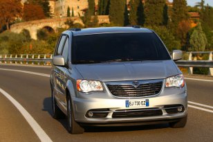 Lancia Voyager 2011