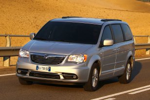 Lancia Voyager 2011
