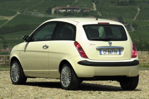 Lancia Ypsilon 2003 - 2006