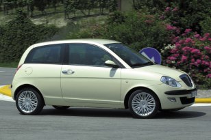Lancia Ypsilon 2003 - 2006