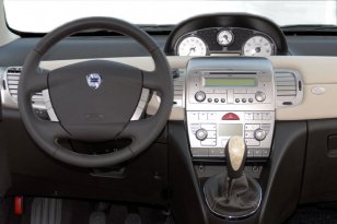 Lancia Ypsilon 2006 - 2011