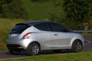 Lancia Ypsilon 2011