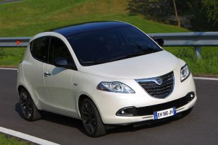Lancia Ypsilon 2011