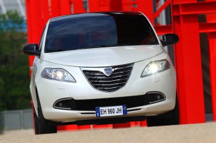 Lancia Ypsilon 2011