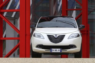 Lancia Ypsilon 2011