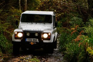 Land Rover Defender 2011