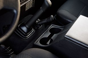 Land Rover Defender 2011