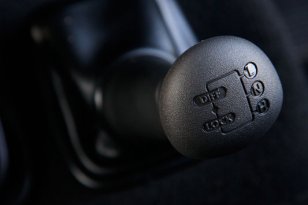 Land Rover Defender 2011