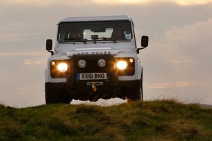 Land Rover Defender 2011