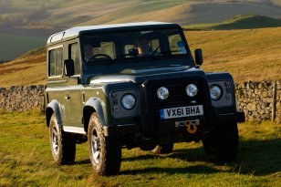 Land Rover Defender 2011