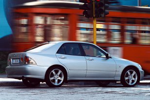 Lexus IS 1999 - 2005