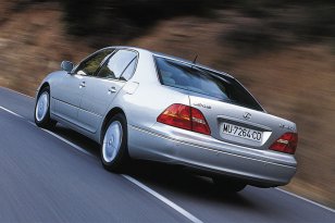 Lexus LS 2000 - 2003