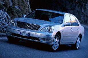 Lexus LS 2000 - 2003