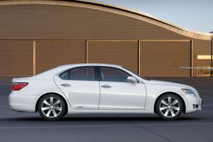 Lexus LS 2010 - 2013