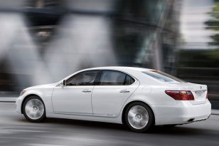 Lexus LS 2010 - 2013