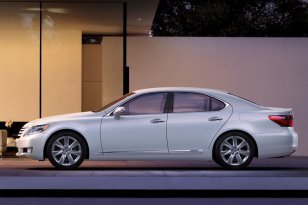 Lexus LS 2010 - 2013