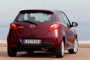 Mazda 2 2010 - 2013