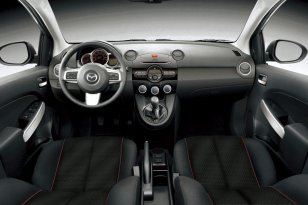 Mazda 2 2010 - 2013