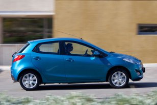 Mazda 2 2010