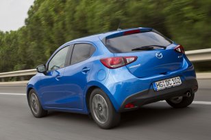 Mazda 2 2015