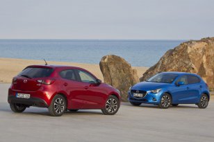 Mazda 2 2015