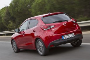 Mazda 2 2015